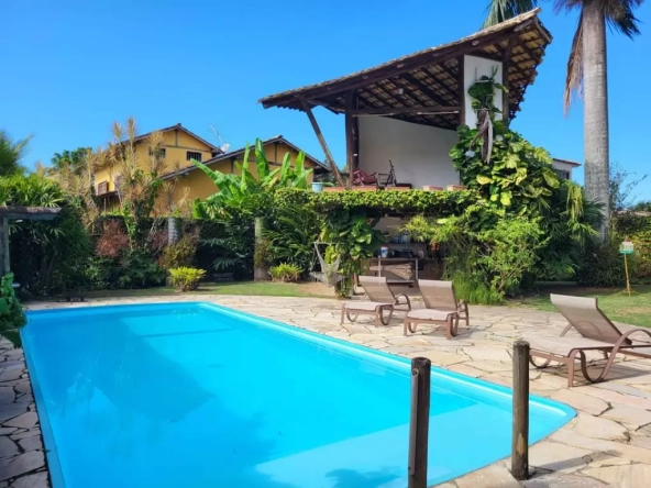Linda casa a venda em Paraty bairro Caborê