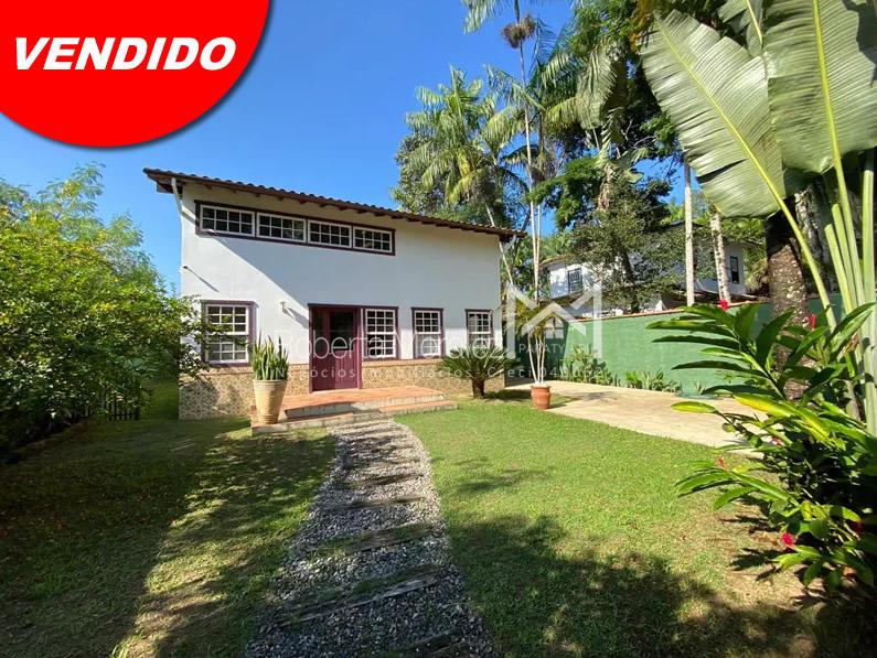Linda casa a venda em Paraty RJ bairro Caborê